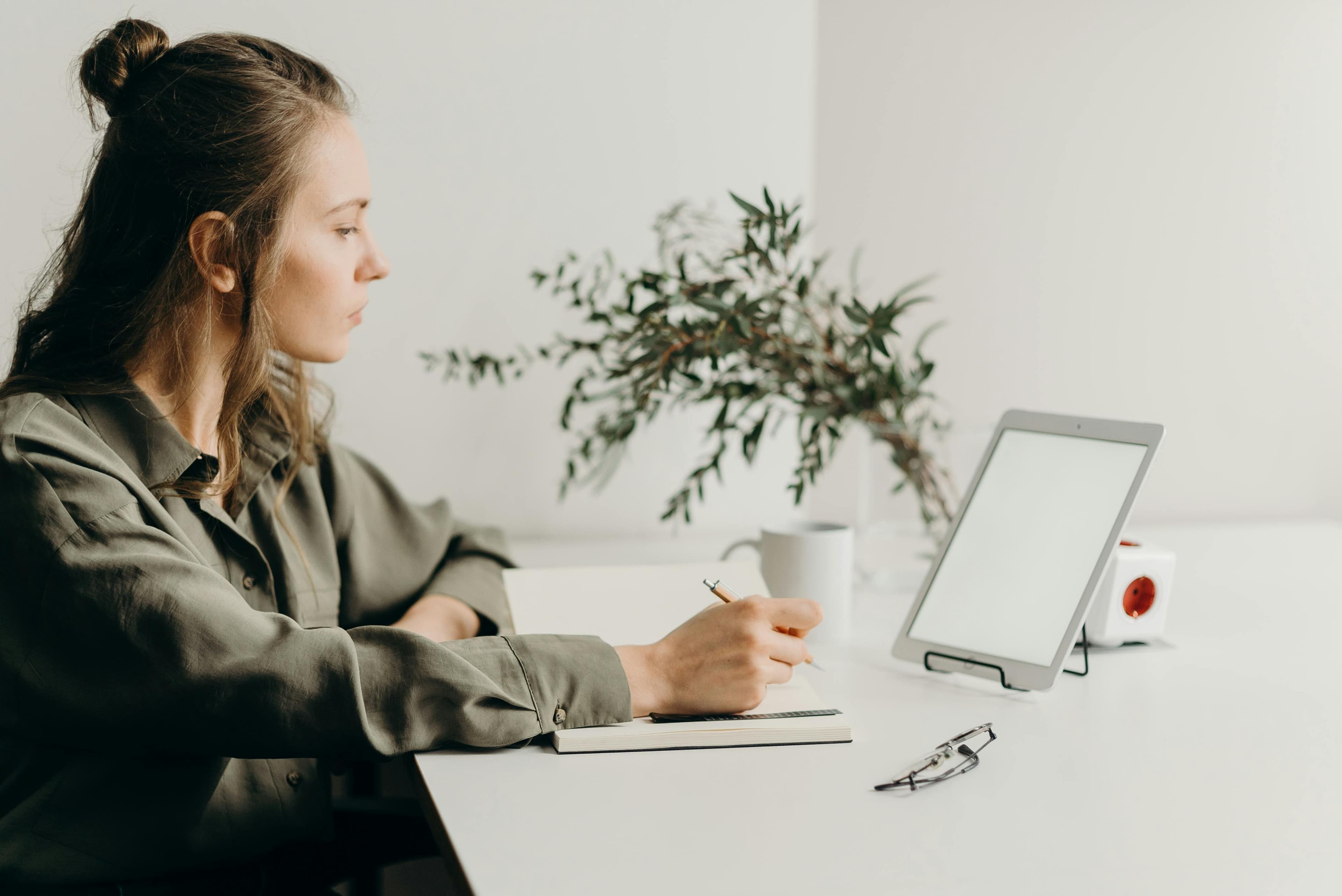 How to Build an Employee Engagement Strategy That Actually Works